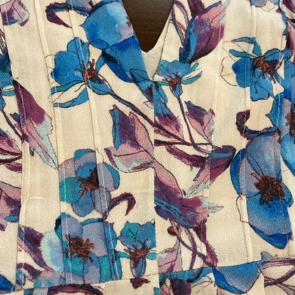 Beautiful Blue Floral Pattern Free People dress, size 10. - Picture 14 of 14